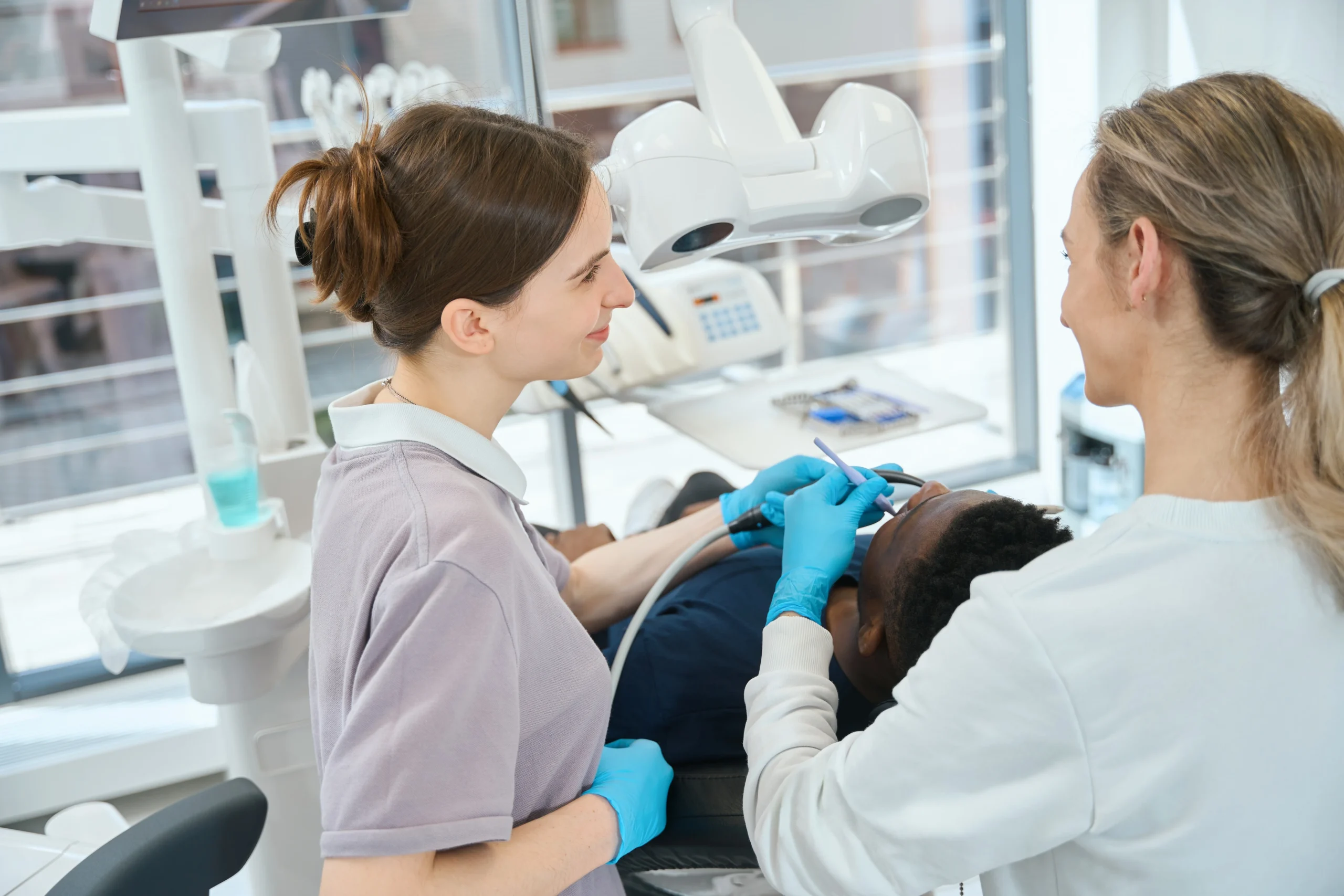Dental Assistant
Career opportunities in dentistry